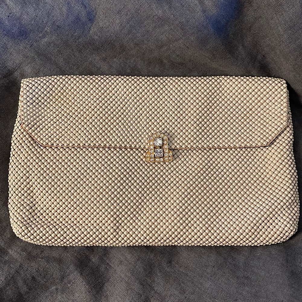 Beautiful Vintage Whiting & Davis Mesh Clutch